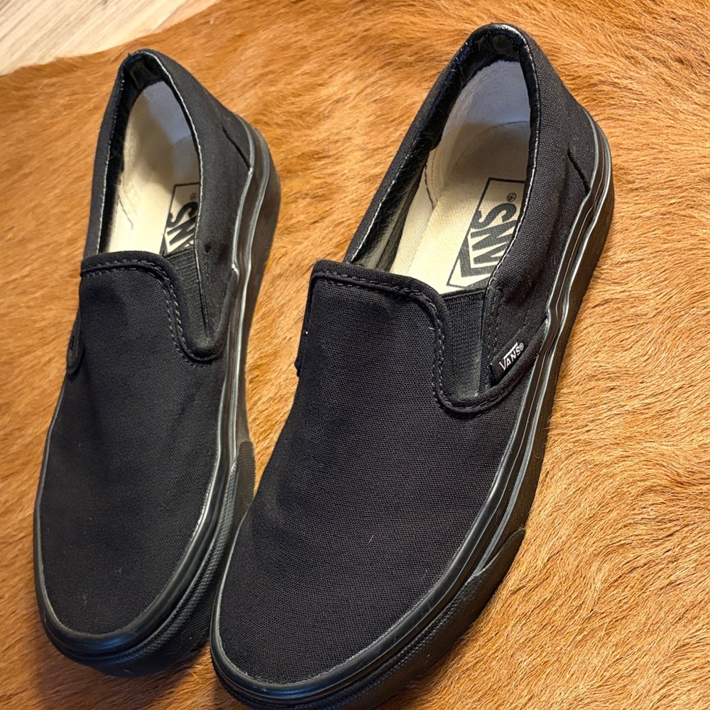 Vans Men's Classic Black Slip-On Loafers